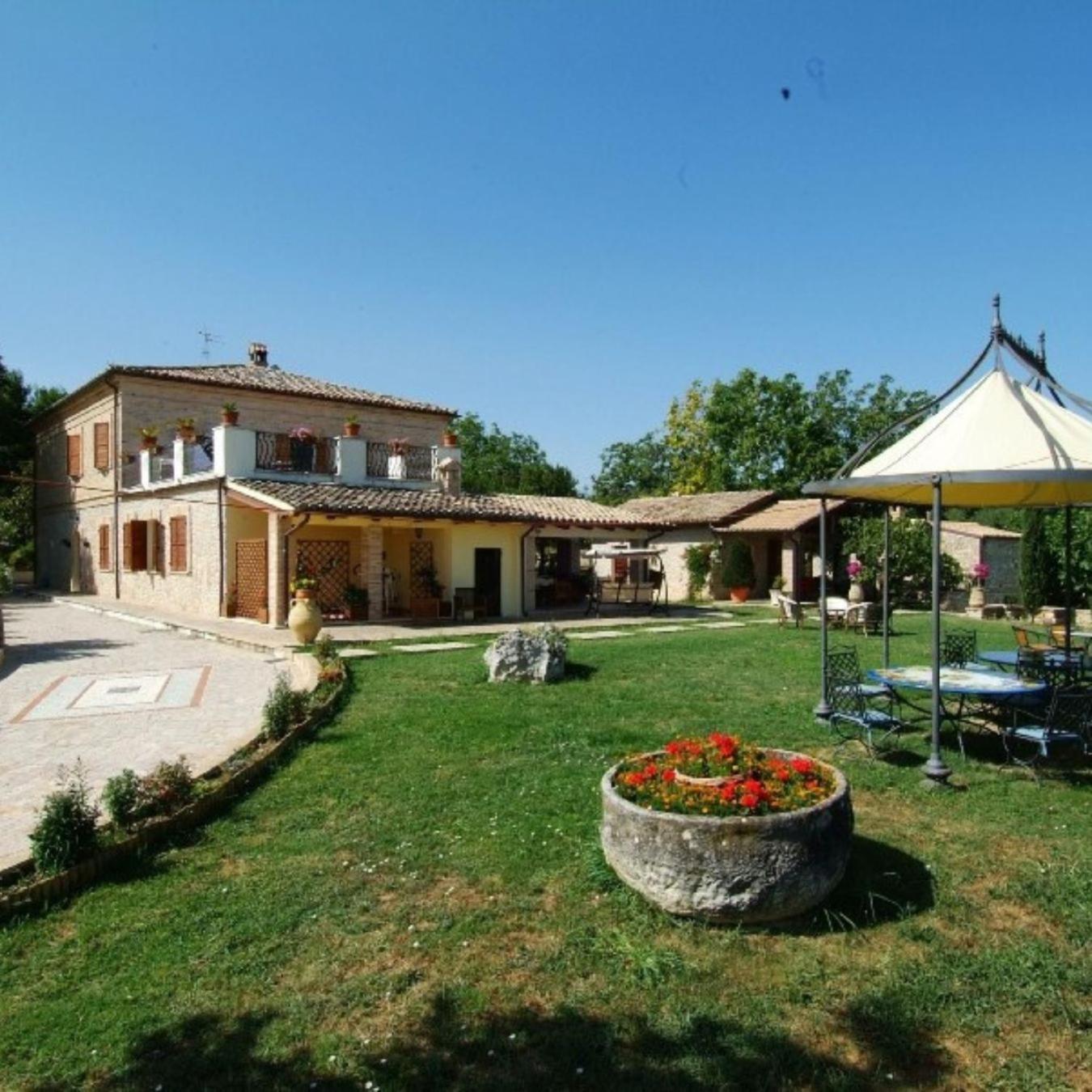 La Fattoria Di Maria Donata Villa Cugnoli Exterior photo