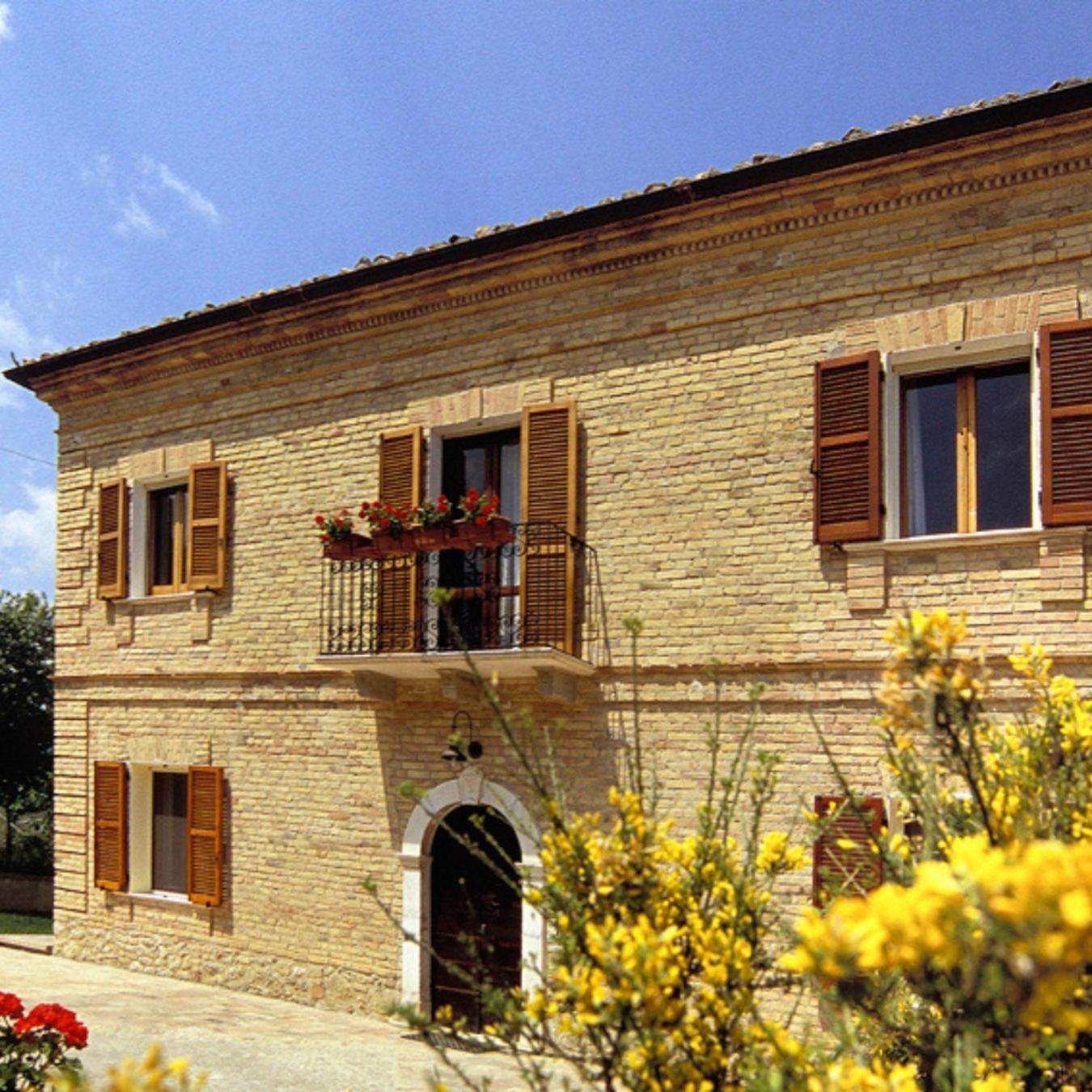 La Fattoria Di Maria Donata Villa Cugnoli Exterior photo